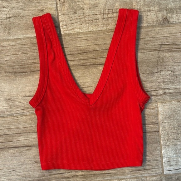 Wild Fable Red V-Neck Ribbed Women's crop Top🔴 - Picture 1 of 3